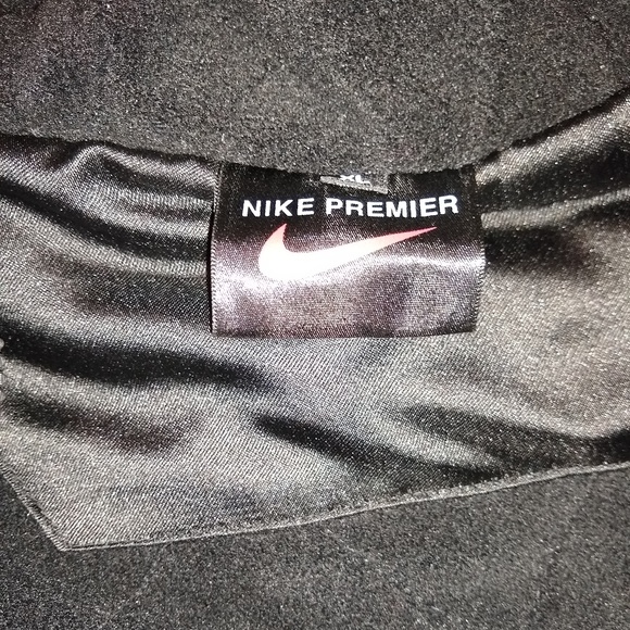 Jacket - Picture 1 of 3